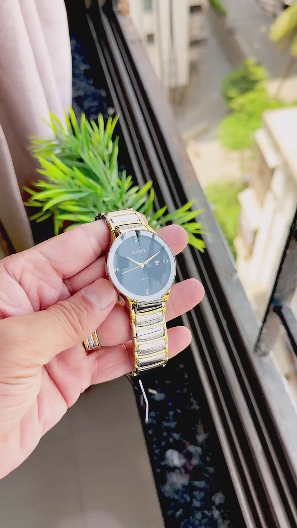 RADO QUARTZ SILVER GOLD WITH BLACK DIAL