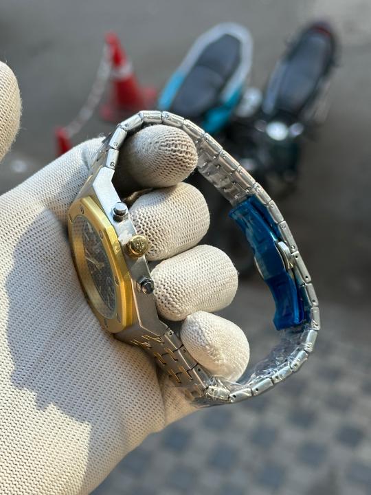 AUDEMARS PIGUE_T ROYAL OAK CHORNO