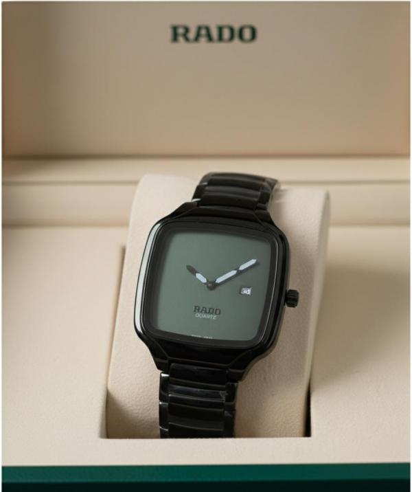 RADO TRUE SQUARE QUARTZ UNDIGITAL