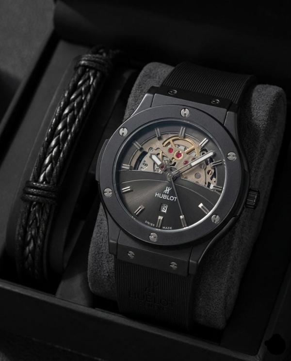 HUBLOT CLASSIC FUSION OR BIG BANG